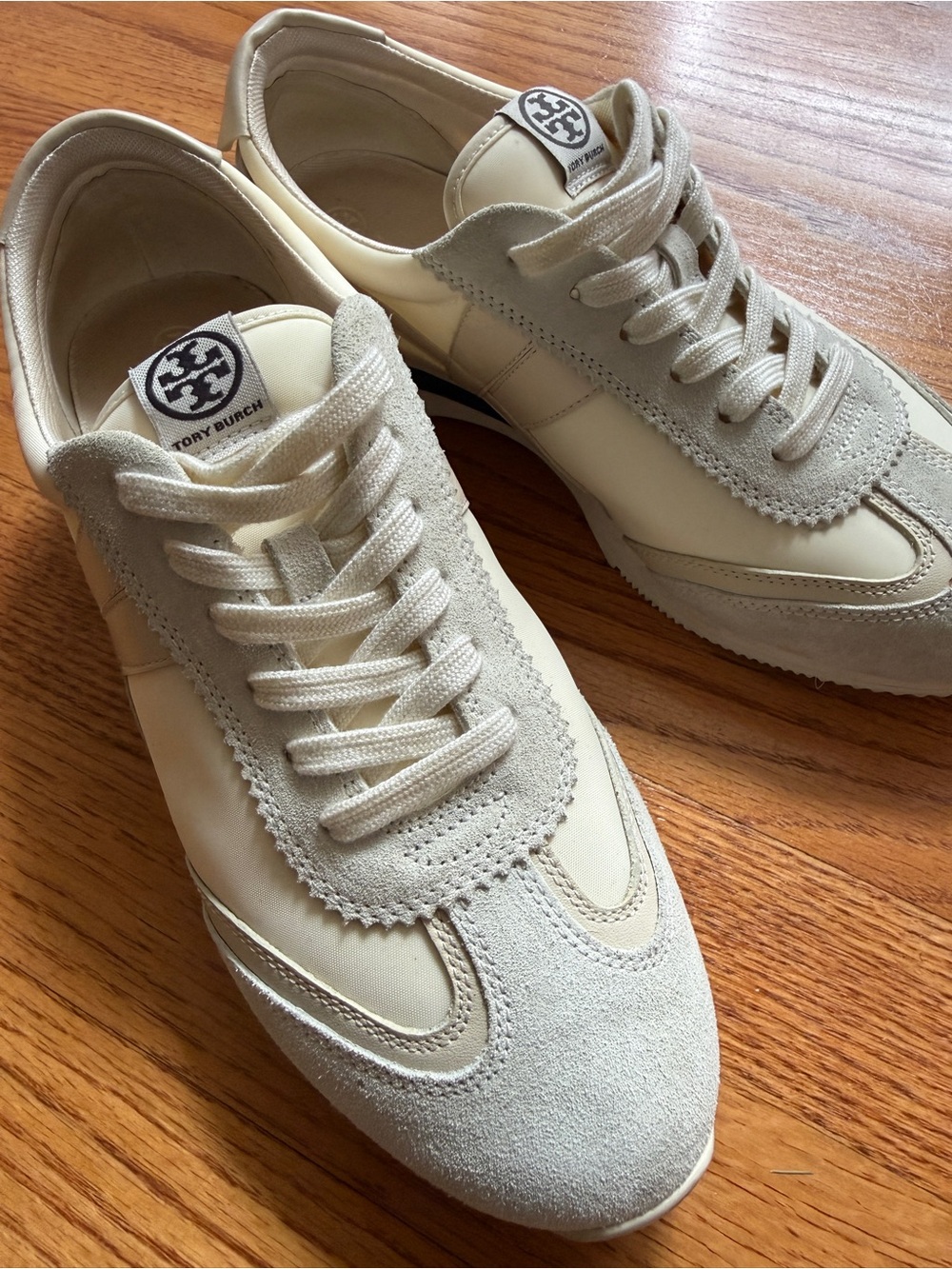 Tory Burch Hank Sneaker 10.5 - Picture 6 of 6